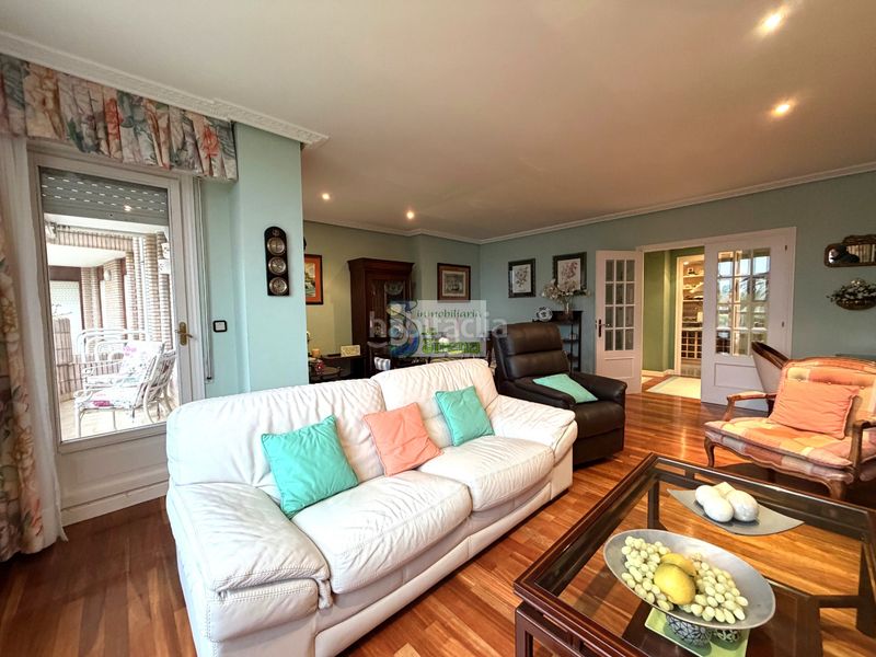 Foto 1e703830-fa00-4989-901a-a636a07f031f. Pis amb calefacció aparcament piscina a Brazomar Castro - Urdiales