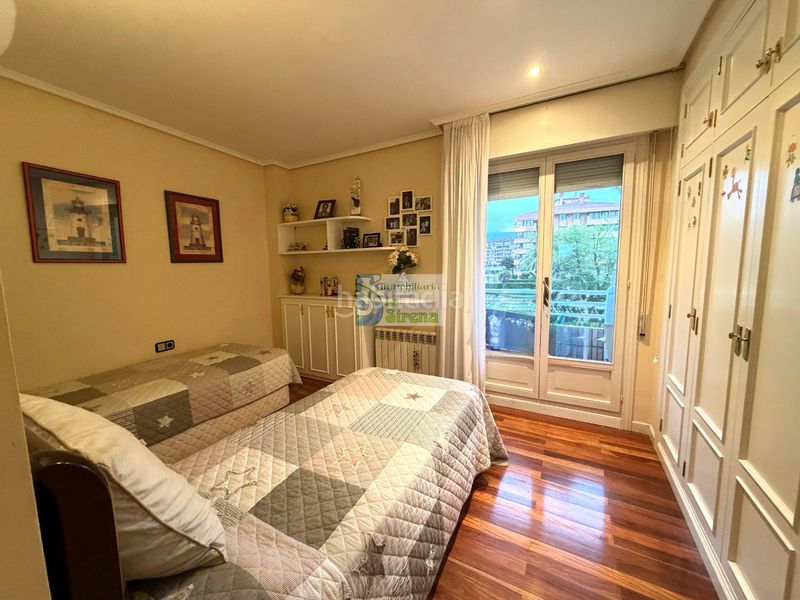 Foto 347765fe-8d63-4ff8-a885-6b7b813ec9b2. Pis amb calefacció aparcament piscina a Brazomar Castro - Urdiales