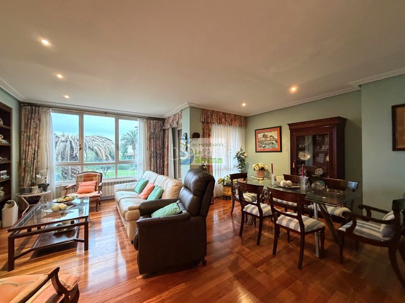 Foto 94910380-0b2a-4616-8552-9283478cd965. Pis amb calefacció aparcament piscina a Brazomar Castro - Urdiales