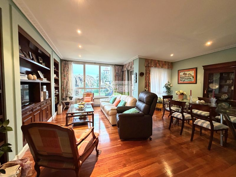 Foto e4585f76-37cf-471e-a7e0-7e91db0af2d9. Pis amb calefacció aparcament piscina a Brazomar Castro - Urdiales