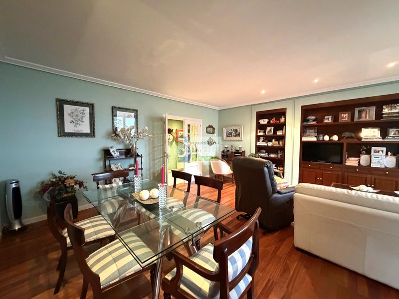 Foto fb97fdc5-1c5f-4244-8b1a-f85b4b77feb3. Pis amb calefacció aparcament piscina a Brazomar Castro - Urdiales