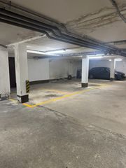 Rent Car parking  Calle manuel gonzález hoyos 3