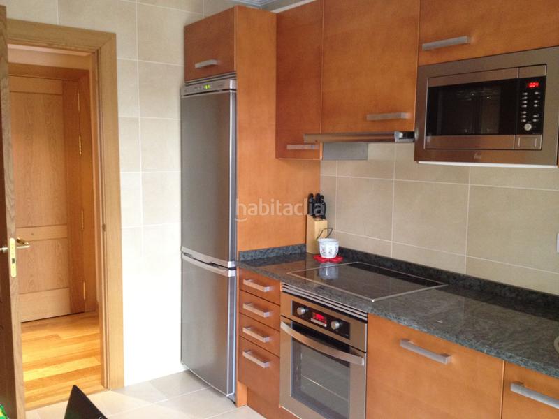 Foto 52d93484-f304-4e0b-8ec2-fbbc56902ed8. Affitto appartamento con riscaldamento parcheggio piscina in Santander