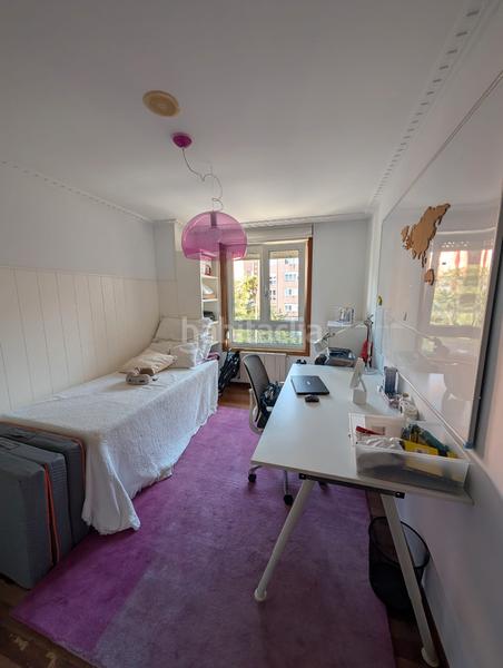 Foto 988cb980-9f8b-462b-9d22-712b3f4fe8e3. Location appartement avec chauffage parking dans Los Castros Santander