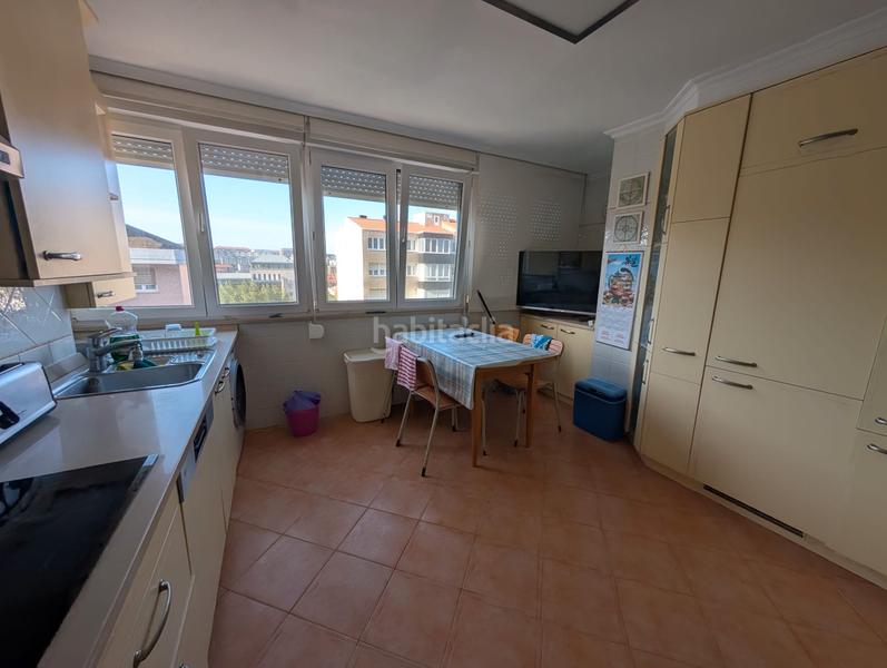 Foto e537a4d4-f79d-4f8f-875c-1e93a07f0df1. Alquiler piso en Los Castros Santander