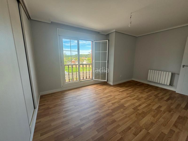 Foto 07c3d903-22f1-4db6-b2e6-86f85138761c. Casa pareada chalet en Oruña en venta en Oruña Piélagos