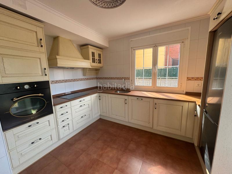 Foto 89f141e2-ac54-4b40-8c5d-9380d594644b. Casa pareada chalet en Oruña en venta en Oruña Piélagos