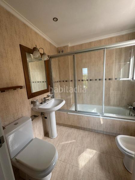 Foto b2a33027-c9d6-4f0c-9759-787ecf5c9d84. Casa pareada chalet en Oruña en venta en Oruña Piélagos