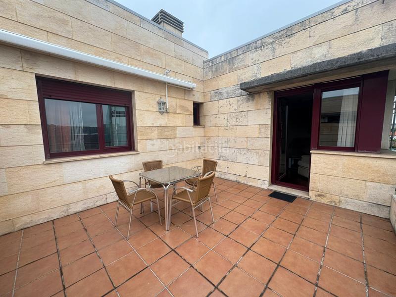 Foto b61b7923-d8c0-4f3f-99eb-2d1c40e053c2. Alquiler ático atico en alquiler de sep/ junio con terraza grande en Santander