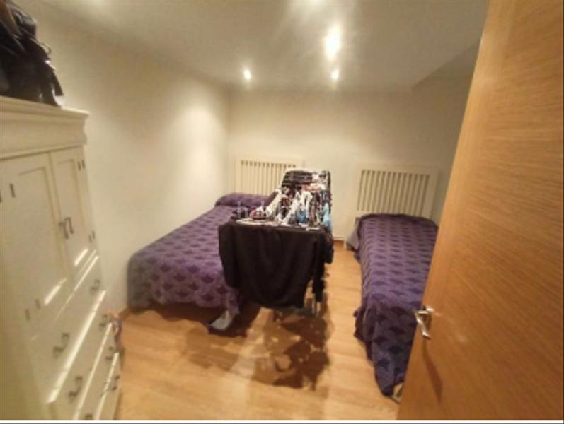 Foto bd7185d3-ff2f-4f3c-9bc8-95656cbe8223. Piso en calle peña herbosa 17 piso en venta en peñaherbosa en Santander