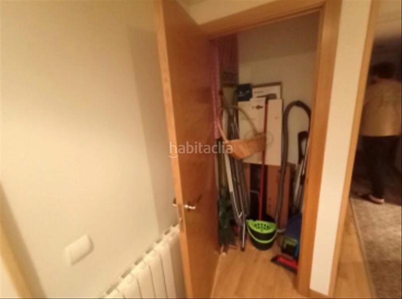 Foto c5047ede-0b1a-4f22-b357-2ca124d70e19. Piso en calle peña herbosa 17 piso en venta en peñaherbosa en Santander