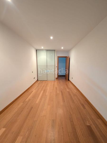 Foto 1096a0ef-0a74-4126-b83f-0b10cfa06376. Appartamento con riscaldamento parcheggio in Valdenoja Santander