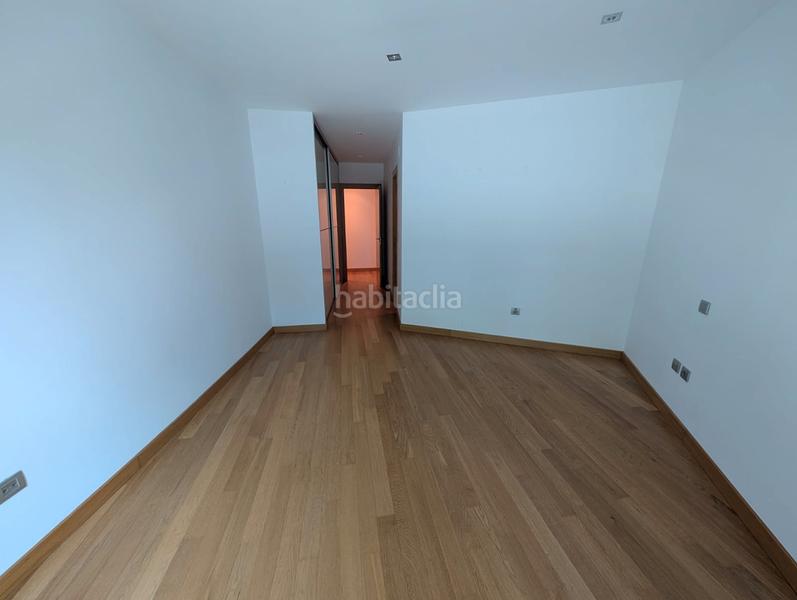 Foto cde43f4a-31d1-48c8-83c0-e1a7f56be103. Appartamento con riscaldamento parcheggio in Valdenoja Santander