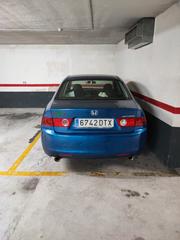 Car parking in Calle la Pereda 6