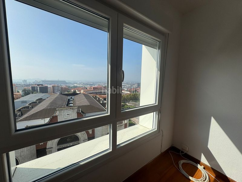 Foto 5dfdf4bb-5f15-481f-b45d-539f54b8f77c. Rent flat with heating in Cuatro Caminos Santander