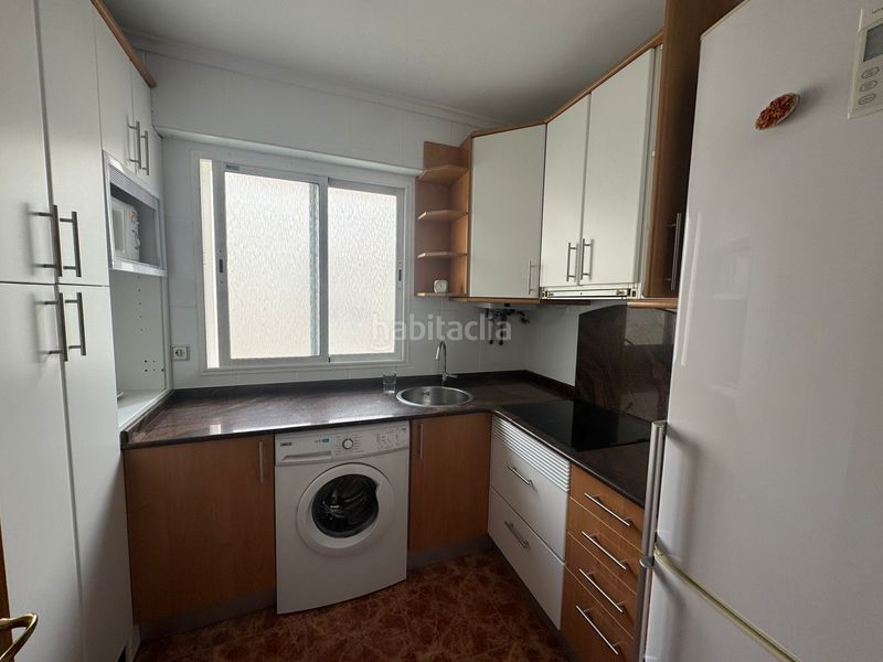 Foto 69f6a727-1095-45d9-984b-5468803c4b05. Rent flat with heating in Cuatro Caminos Santander