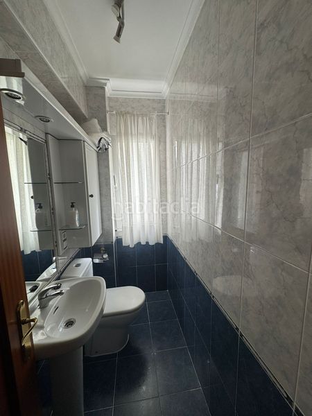 Foto d7d2fb9d-b91e-426a-8a6c-f184ff4de350. Rent flat with heating in Cuatro Caminos Santander