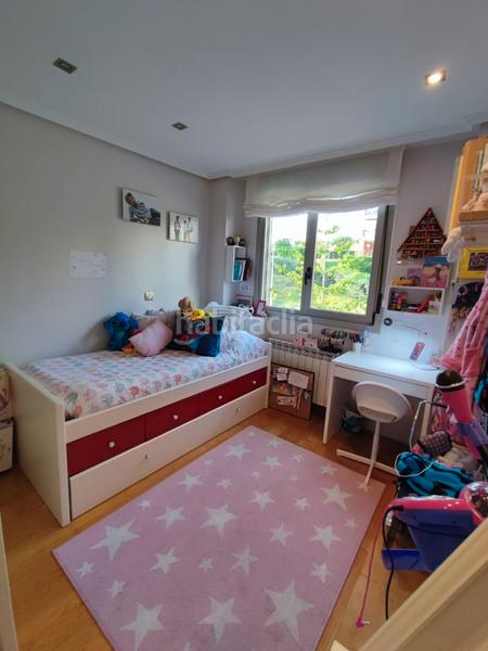 Foto c24cfd19-6a47-48e5-a5bc-e71751434a4e. Flat with heating parking pool in Valdenoja Santander