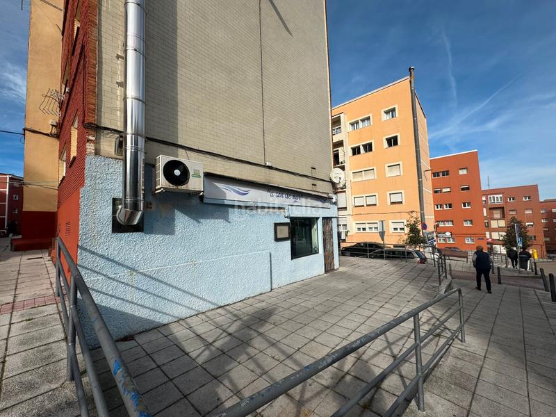 Foto 05938f86-63a8-4a64-bf1d-0be8f2eef90c. Locale commerciale in grupo los pinares 3b in Los Castros Santander