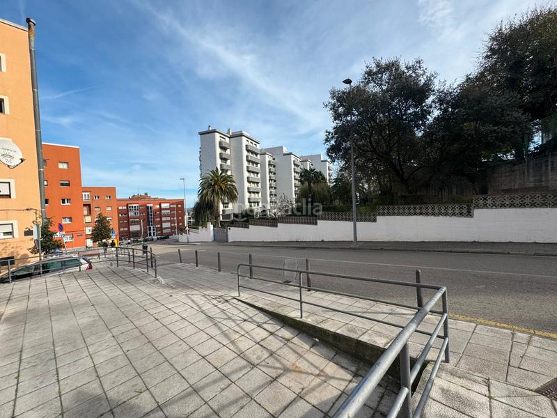 Foto ba8b6503-cfe4-4544-813f-e80e493e9c66. Locale commerciale in grupo los pinares 3b in Los Castros Santander