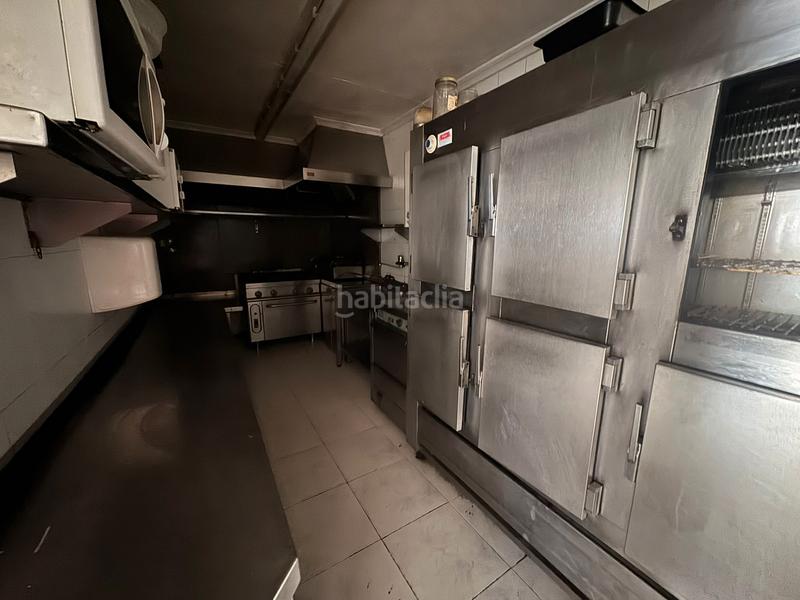 Foto cc2c0629-7d96-4de0-bbf0-f41af1a50f59. Locale commerciale in grupo los pinares 3b in Los Castros Santander