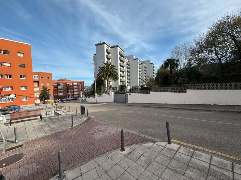 Foto e25ea67d-f966-46fd-b153-b4366bd98437. Locale commerciale in grupo los pinares 3b in Los Castros Santander