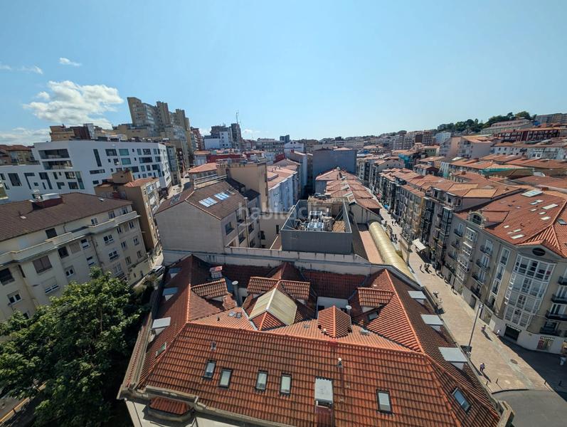 Foto ca1b0b58-f9e6-4756-a4b7-61201777819a. Pis amb calefacció a Centro - Ayuntamiento Santander