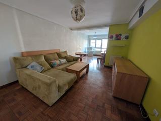 Piso en Avenida Herrera Oria