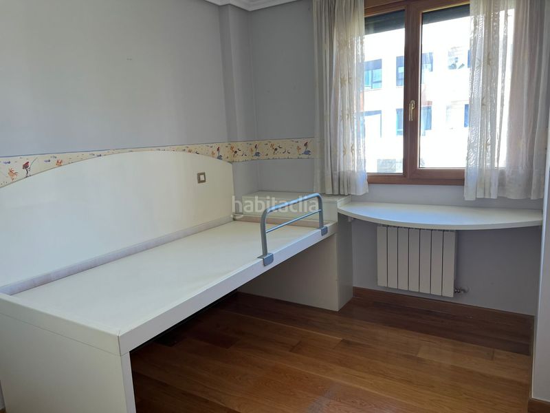 Foto 17aac36a-834e-4e07-9b77-9209e05b8b93. Pis amb calefacció aparcament a Valdenoja Santander