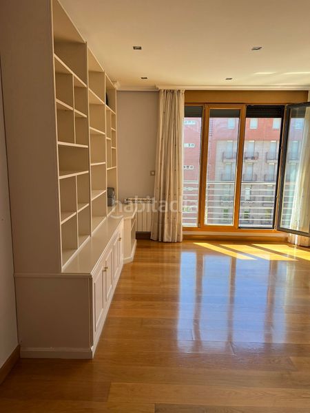 Foto b40991de-407d-4a6b-9149-ca2354b3630a. Pis amb calefacció aparcament a Valdenoja Santander