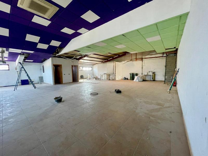 Foto 1e4731e7-406e-4e56-b5d3-44cecbea7b52. Local commercial dans Son Ramonell-Es Figueral Marratxí