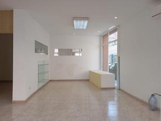 Lloguer Local Comercial a Els Hostalets. Local céntrico y luminoso