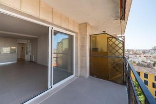 Pis a Plaça dels Patins. Píso céntrico con vistas al mar