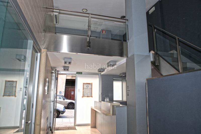Foto 08aa7e01-7608-45ec-b7c9-c1ae6018cf20. Local comercial a calle mies del valle 3 a Cuatro Caminos Santander