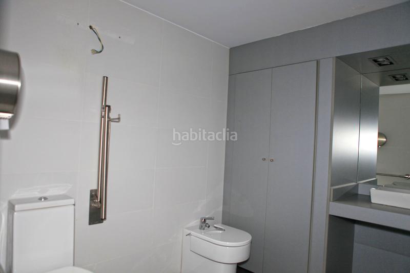Foto 1b490545-5fa6-4c63-a2ac-f0c9ba8ca096. Local comercial a calle mies del valle 3 a Cuatro Caminos Santander