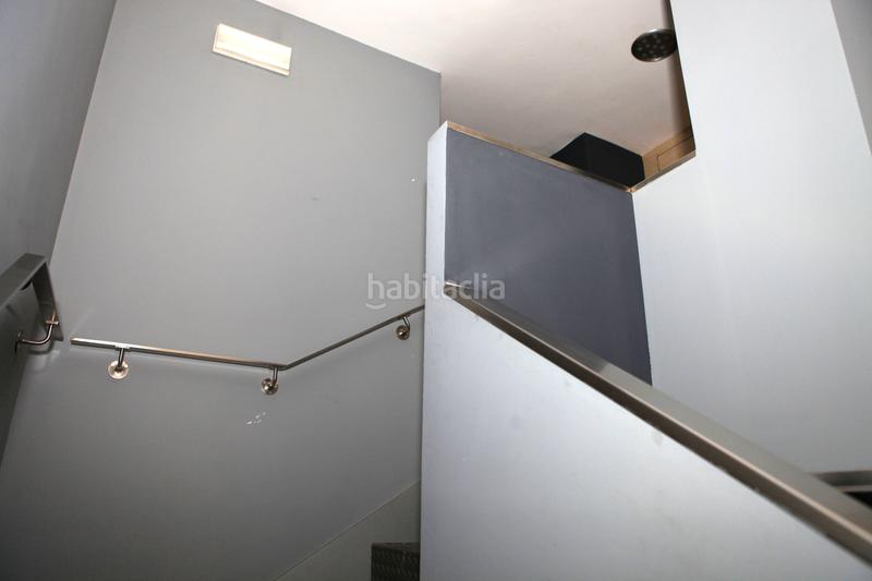 Foto 35889eb0-1542-442d-b1b9-7f400ea3781a. Local comercial a calle mies del valle 3 a Cuatro Caminos Santander