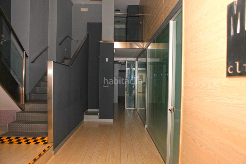 Foto 61785711-acde-46e7-8bce-91f77ec550a2. Local comercial a calle mies del valle 3 a Cuatro Caminos Santander