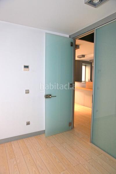 Foto c510134f-c591-44ed-97a3-0df6c6468ea9. Local comercial a calle mies del valle 3 a Cuatro Caminos Santander