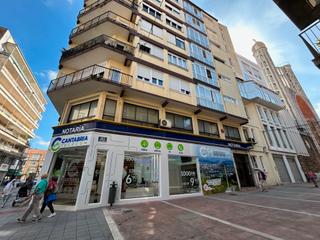Büro in Calle Serafín Escalante