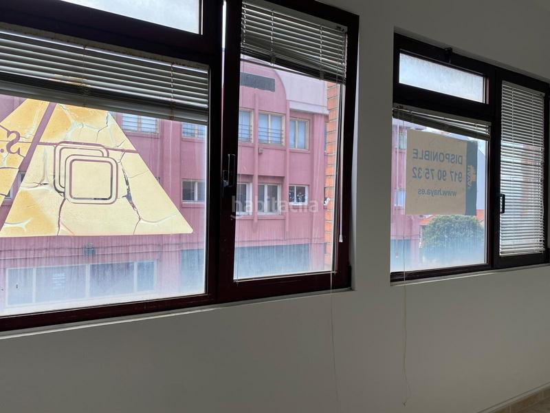 Foto 36a04fe6-5dd1-445d-bb25-5d40fe815a30. Büro in calle la tejera 5 in Alisal - San Román Santander