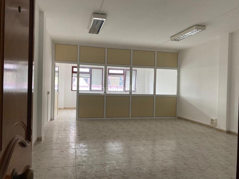 Foto 490254db-2b42-47e2-8ce3-59e4b09512cd. Büro in calle la tejera 5 in Alisal - San Román Santander