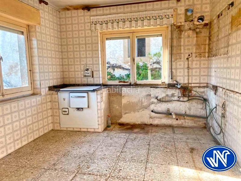 Foto 43f0cdde-f191-4da8-a1ba-10ad411d501c. Casa  individual con amplia parcela para reformar en Molledo