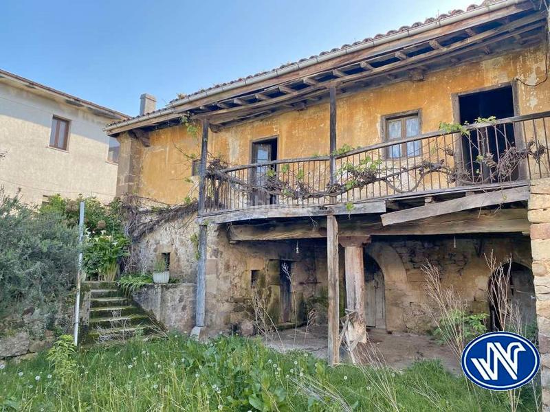 Foto 71f37671-06e7-4485-a9ea-51a0a7a48737. Casa  individual con amplia parcela para reformar en Molledo