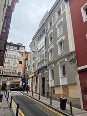 Piso en Calle pizarro 6. Piso en el centro de santander de 3 habitaciones