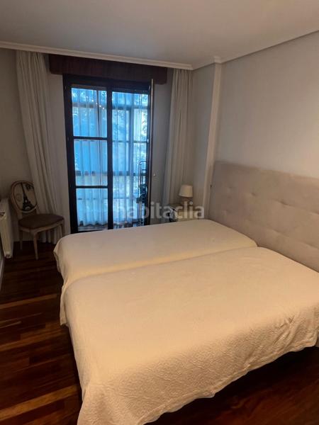 Foto 39bf0ef4-ac4d-444c-9044-15095b2549dd. Lloguer pis a calle jesús de monasterio 2 a Centro - Ayuntamiento Santander