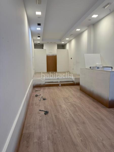 Foto 0ce30309-9ca6-4353-b3c6-dde40cda2698. Lloguer local comercial a calle calvo sotelo 17 a Santander