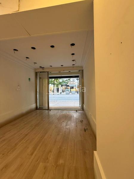 Foto 938cea83-f4d4-432f-9a00-41a38125cedc. Lloguer local comercial a calle calvo sotelo 17 a Santander