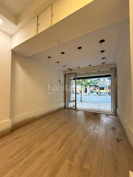 Foto ded9e298-4387-4e3d-989b-ec032454e0a1. Lloguer local comercial a calle calvo sotelo 17 a Santander