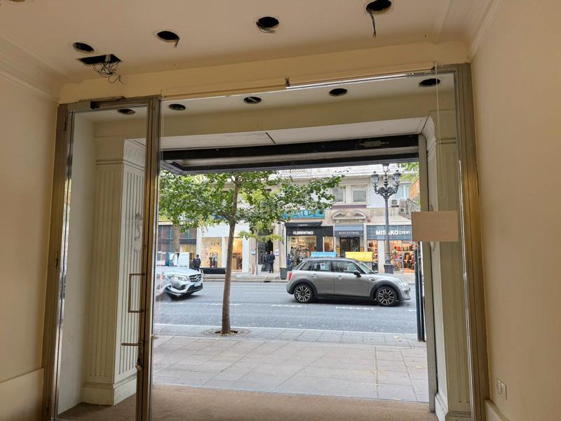 Foto da36a25a-fdb5-42c8-9257-6896cdea12c6. Rent business premise in calle calvo sotelo 17 in Santander