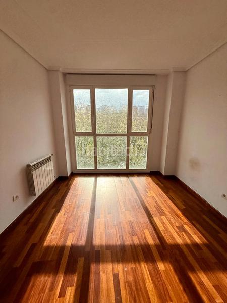 Foto 40ee2d0a-53e4-4650-ba82-4c05143eb186. Pis amb aparcament a Alisal - San Román Santander